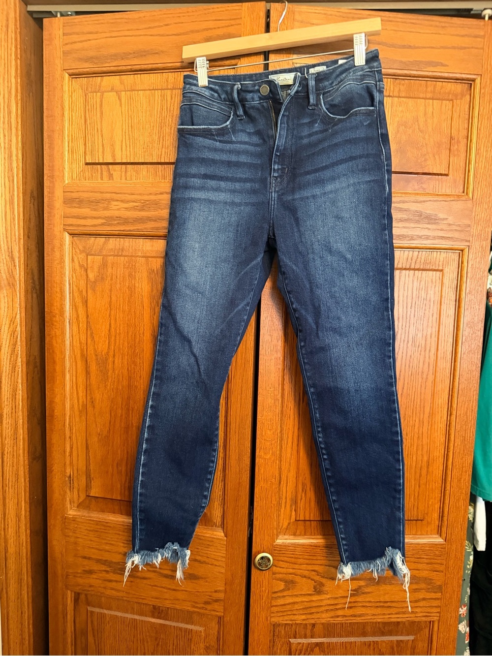 Karen Kane Dark Blue High-Rise Frayed Hem Cropped Jeans